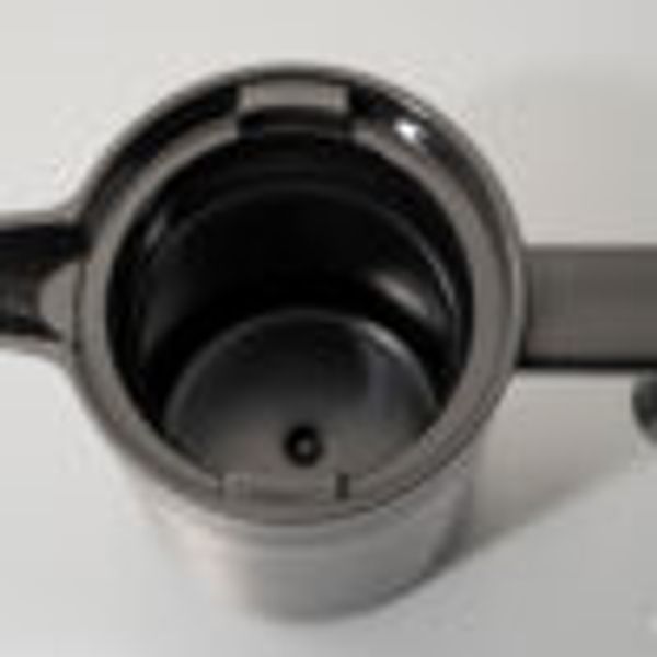 Hario V60 termokanne med keramisk belegg, 600 ml - sort